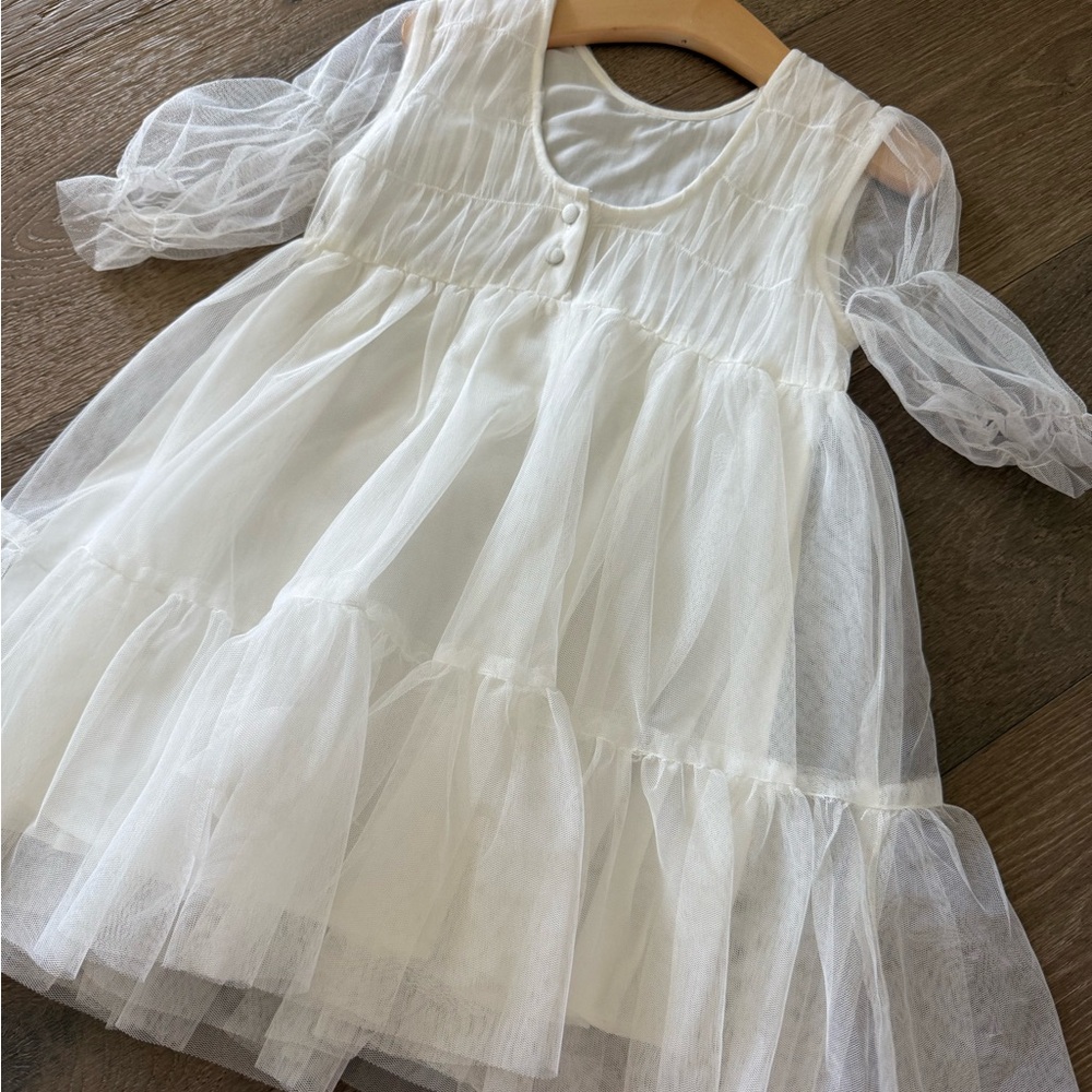 Elegant White Tulle Kids Dress - Picture 3 of 3